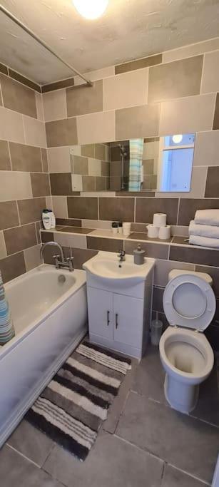 Private 2 Bed Flat Close To Excel & City Airport London Kültér fotó