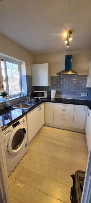 Private 2 Bed Flat Close To Excel & City Airport London Kültér fotó