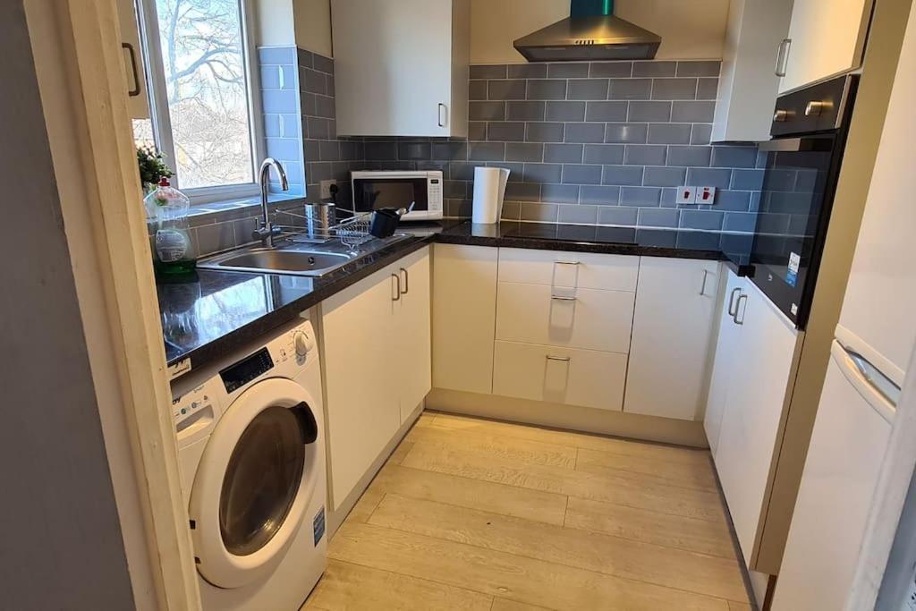 Private 2 Bed Flat Close To Excel & City Airport London Kültér fotó